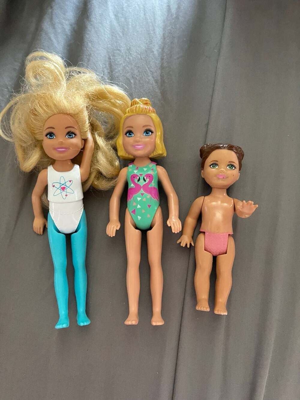 Lot of 3 Mattel Barbie Chelsea and Kelly Dolls
